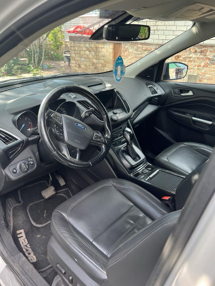 Продам Ford Kuga