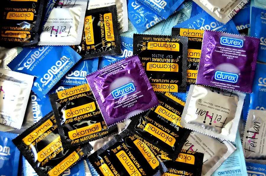 Презервативы durex Дюрекс классические до 2028, 50 шт (Презервативи)