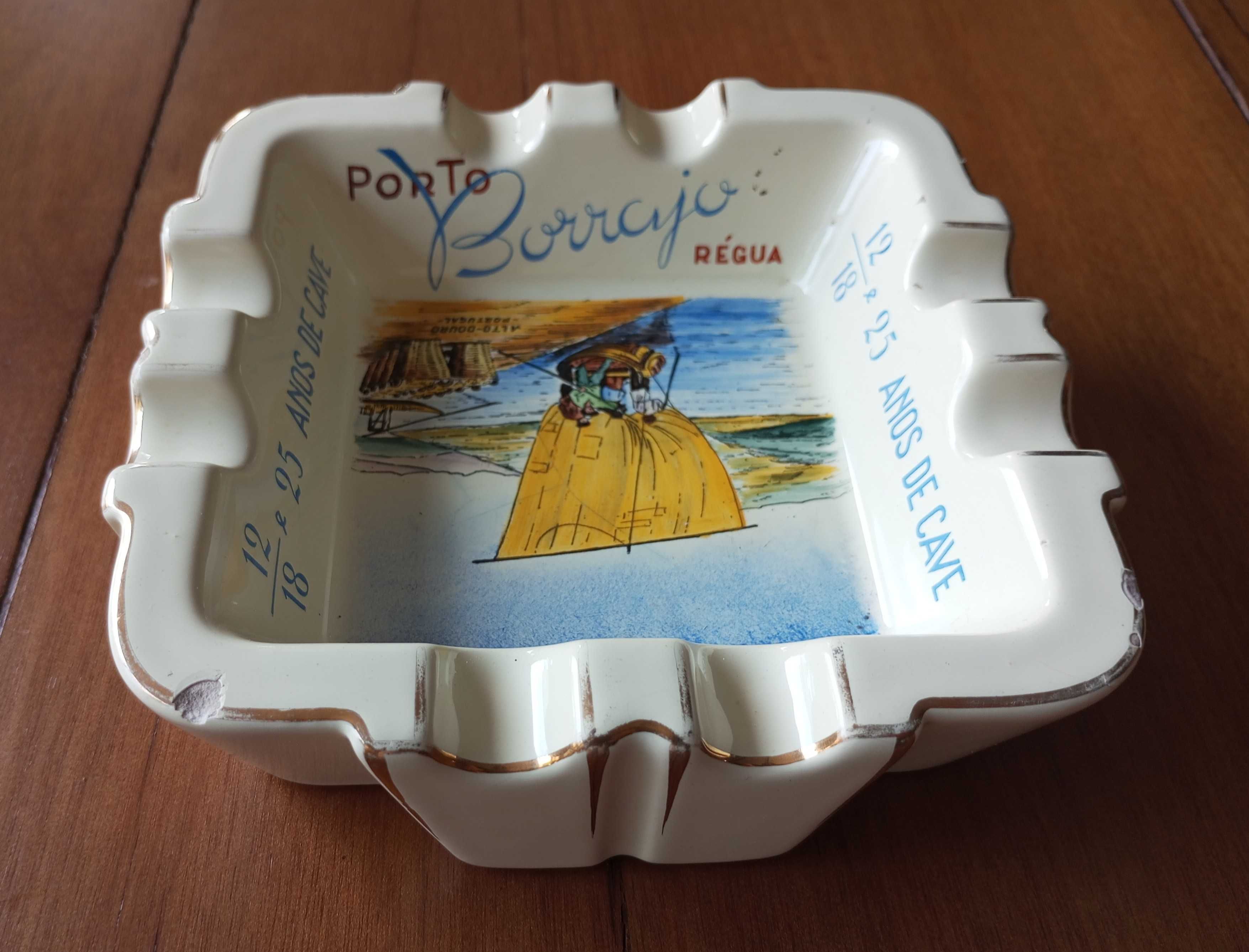 Cinzeiro publicitário Borrajo Régua vinhos produção Aleluia Aveiro