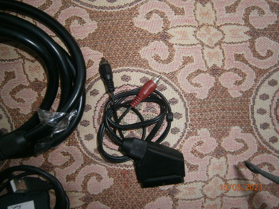 Przewody USB, euro ,zasilanie komputera, cinch, w sumie 6 sztuk