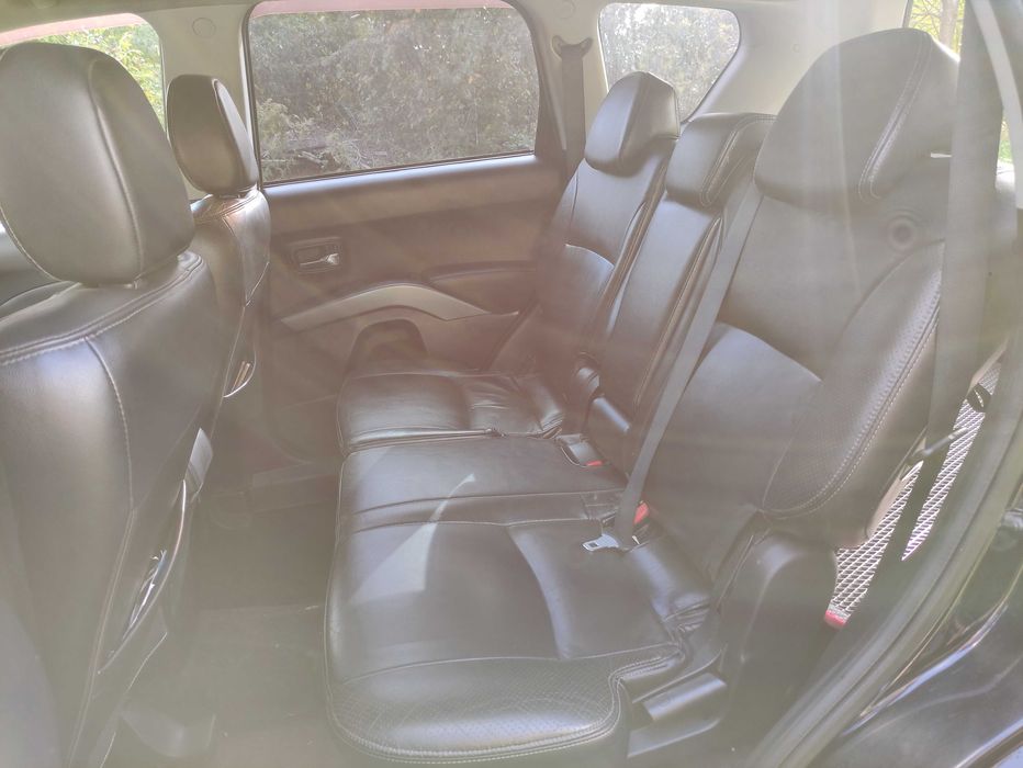 Продам Mitsubishi Outlander II 3.0 i V6 24V XL (220 лс)