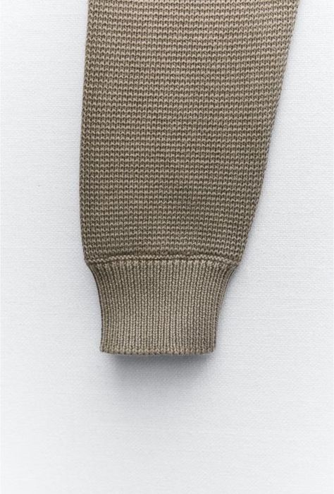 Вкорочений светр Zara