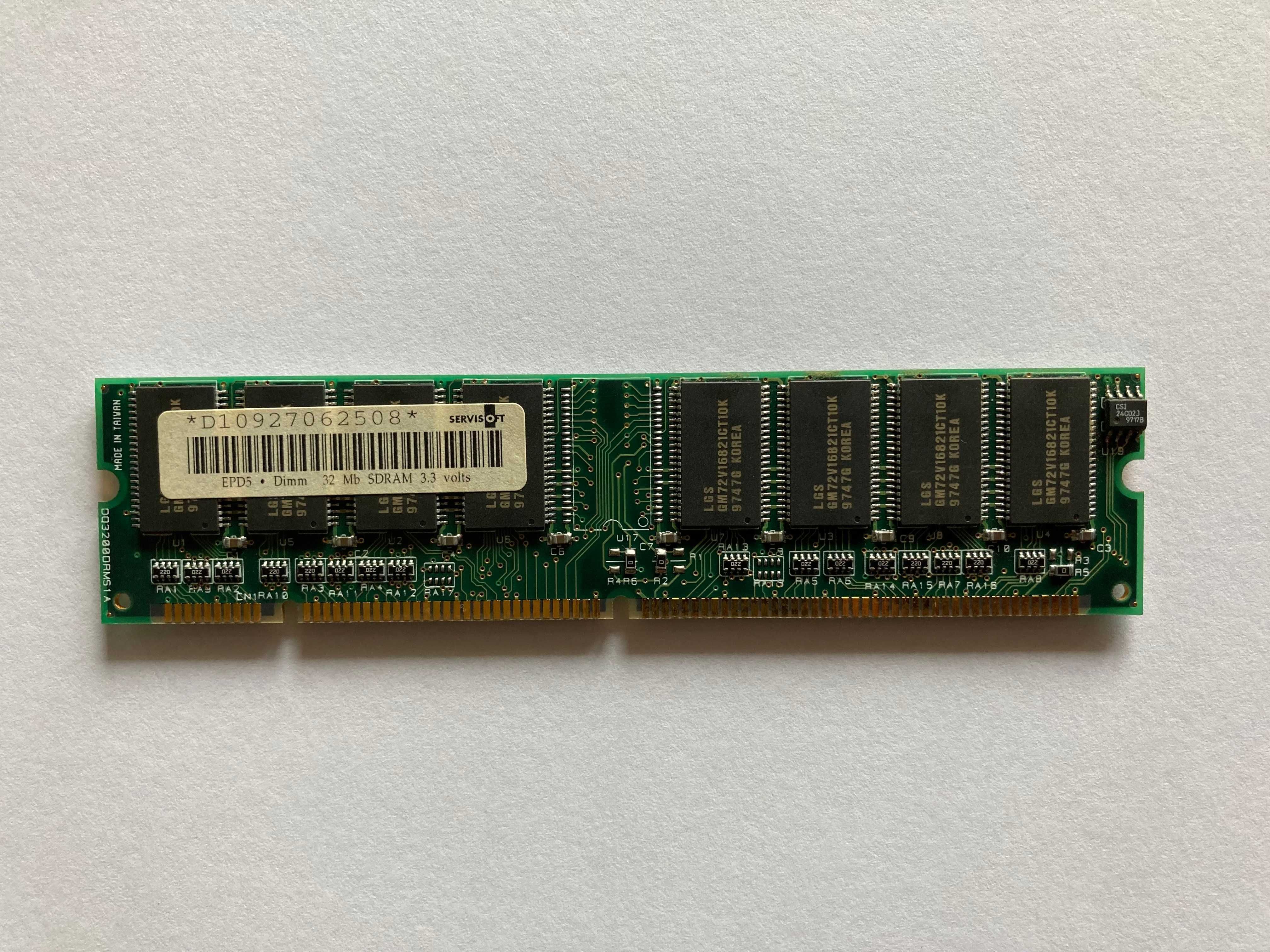 EPD5 • Dimm 32 Mb SDRAM 3.3 volts - €15 com portes incluídos.