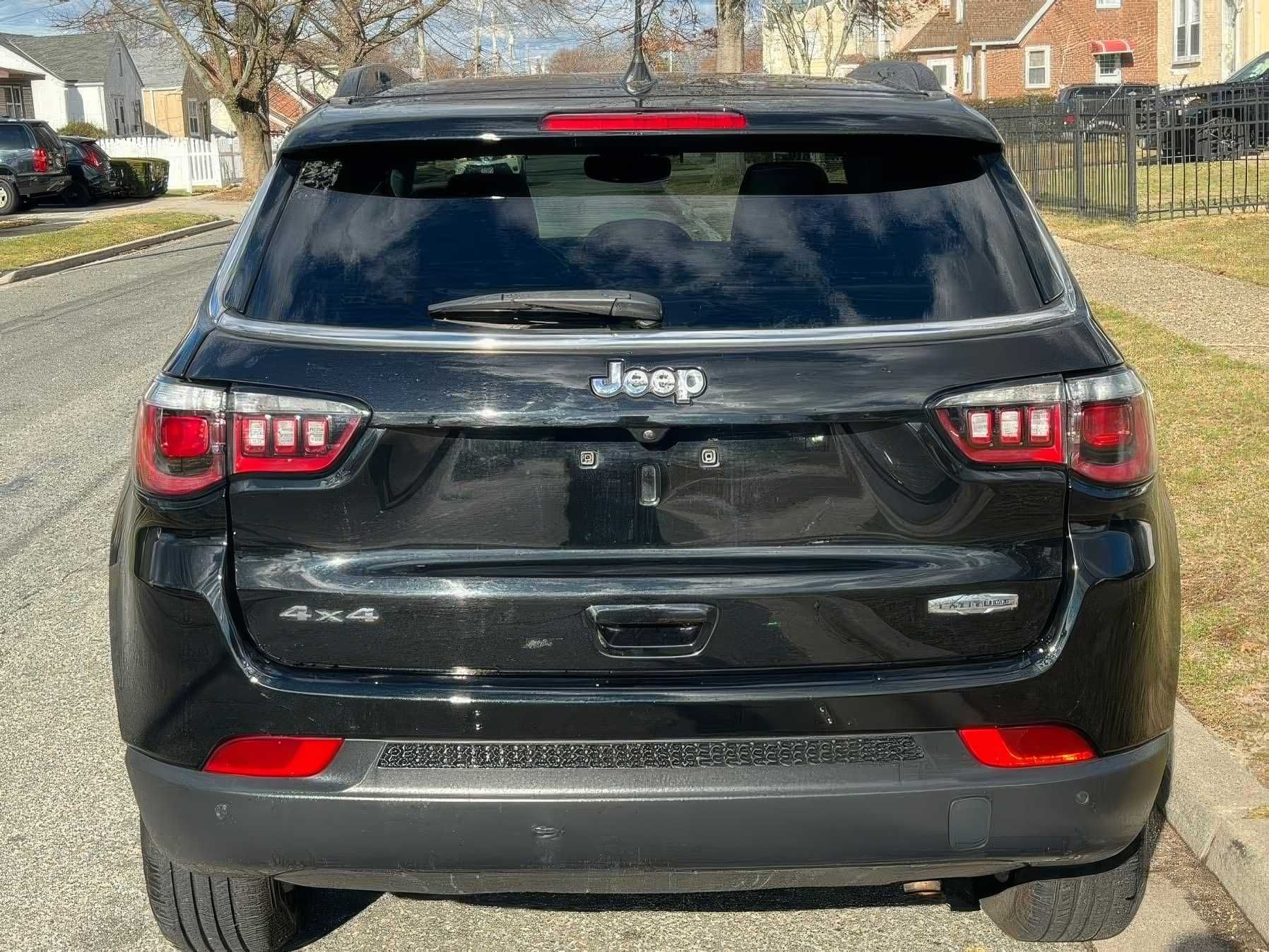 2022 Jeep Compass Latitude 4WD