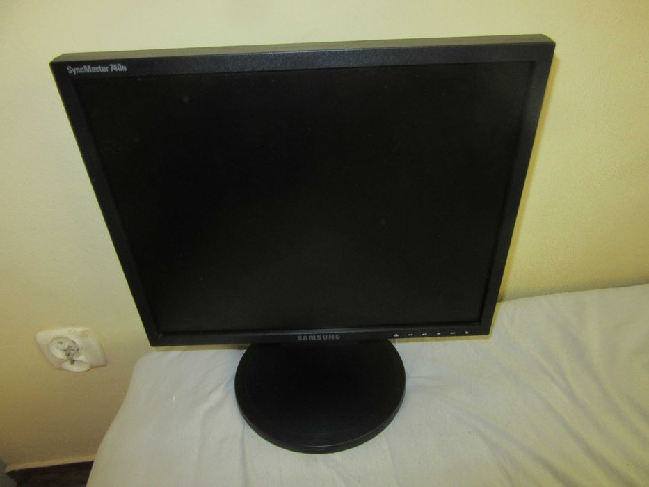 Monitor Samsung Syncmaster 740N 17 cali