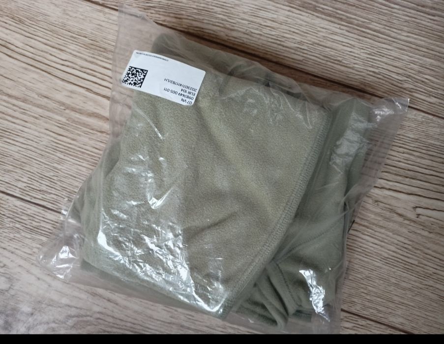 Dres H&M r.104 polarowy komplet