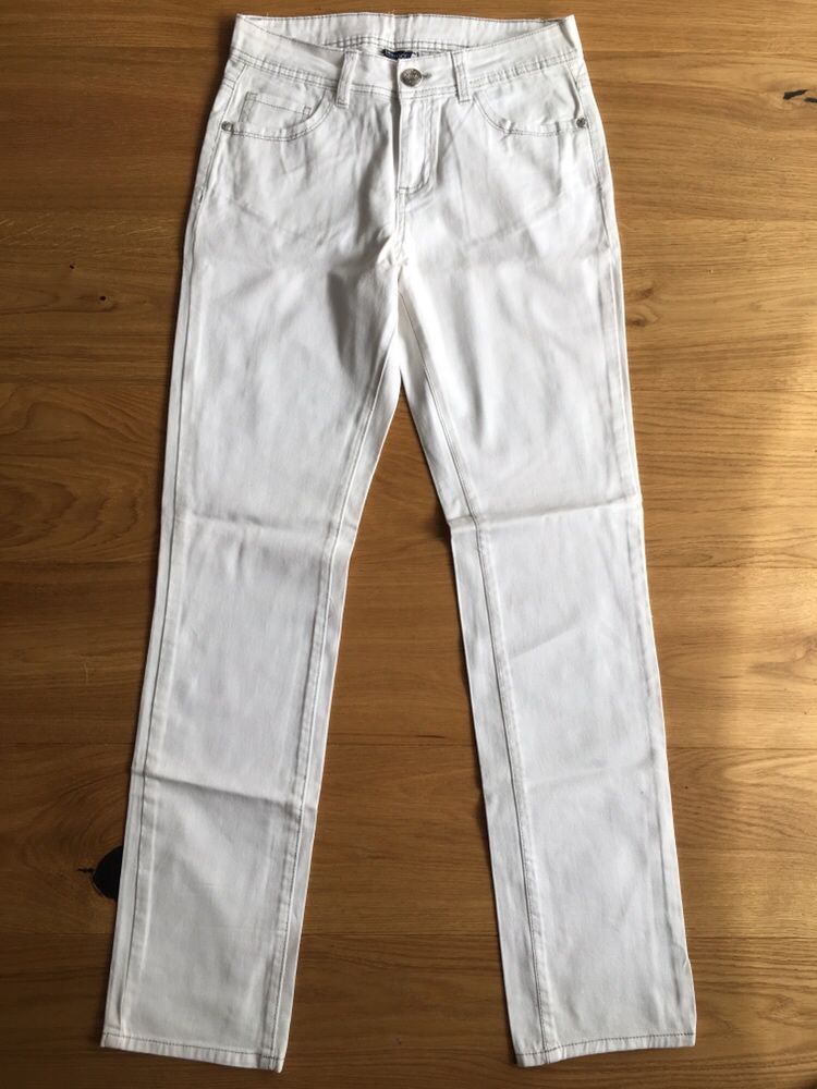 Białe nowe spodnie rurki r.36/S