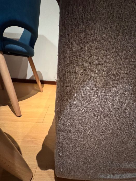 Sofá-cama com chaise longue