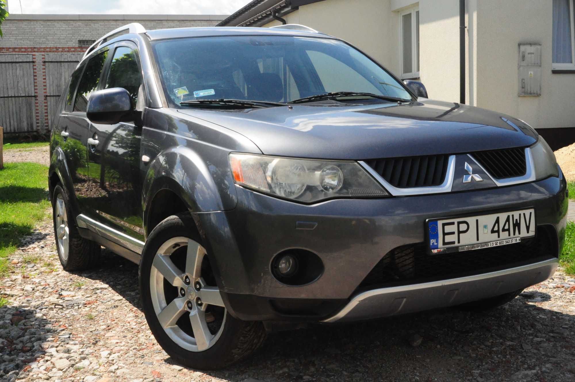Mitsubishi Outlander Salon PL 2wł 7 miejsc