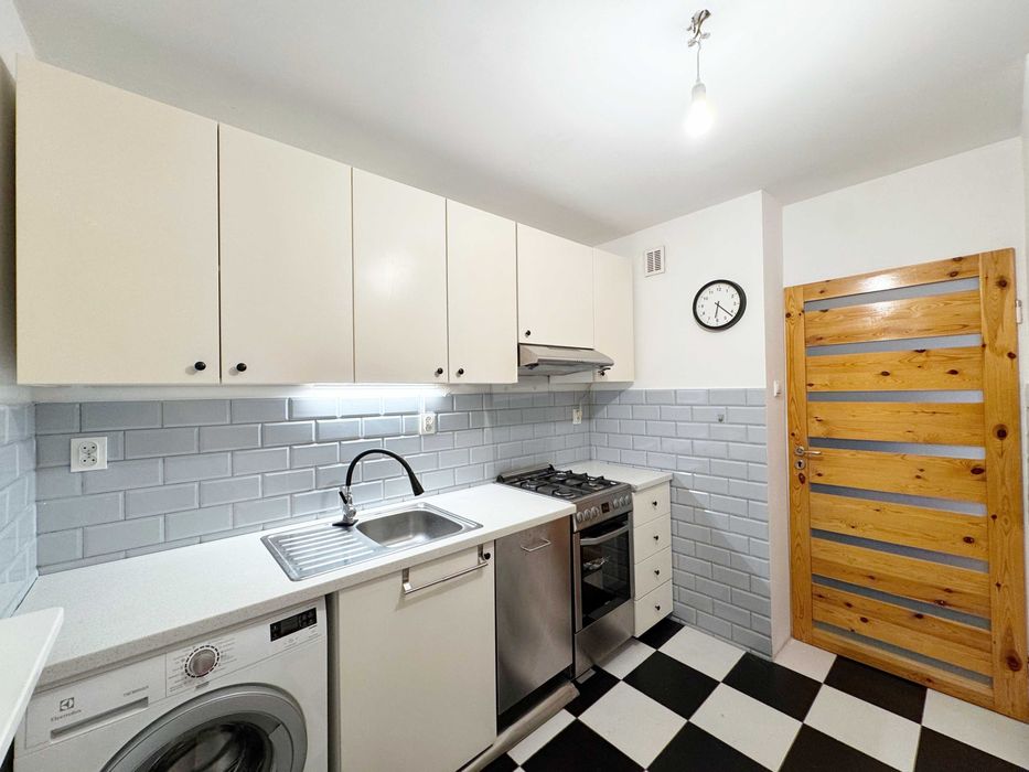 Mieszkanie dwu pokojowe na Ursynowie | Winda | Balkon | Osobna Kuchnia