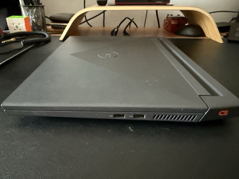 Portátil Gamer DELL G15 com Placa de Vídeo NVIDIA RTX 3050
