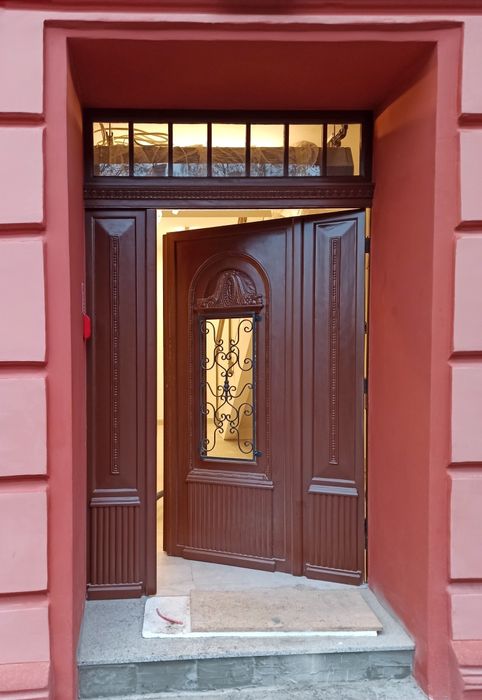 Usługi renowacji stolarki i architektury drewnianej