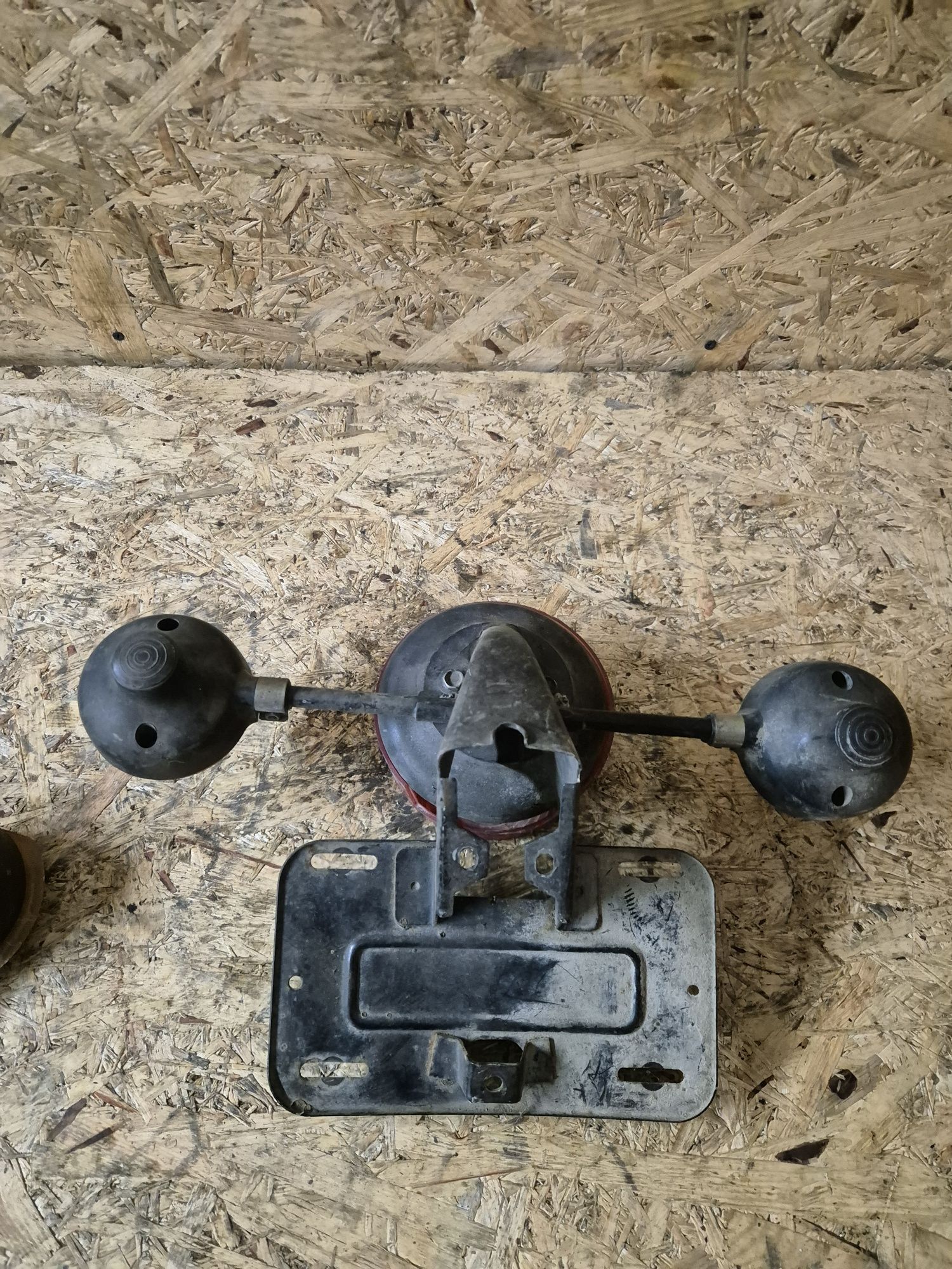 Mocowanie tablicy rejestracyjnej lampy kierunkowskazy mz etz 150