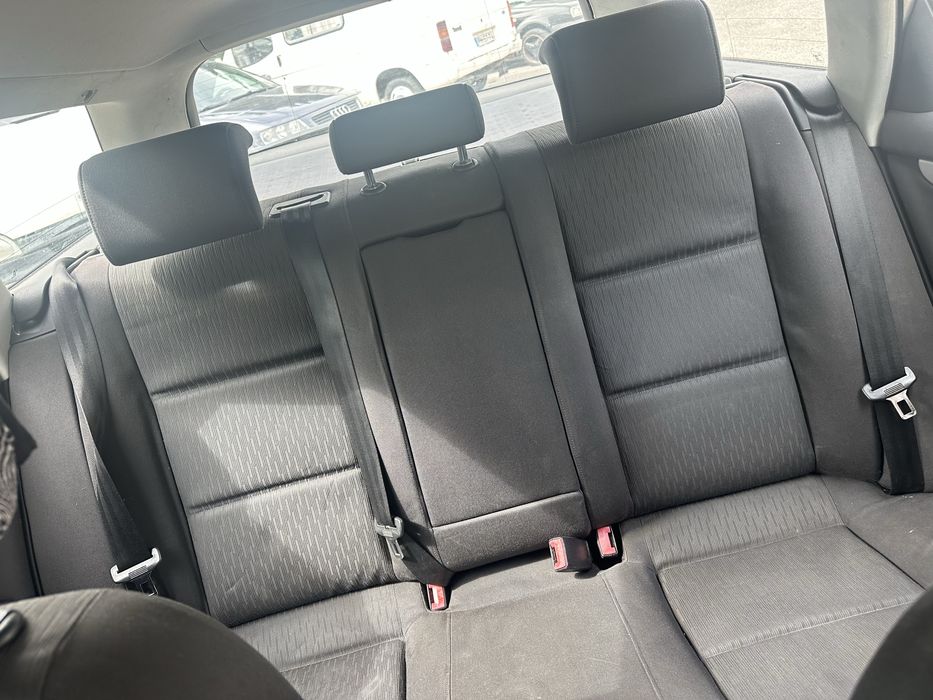 Audi A4 2.0 140cv