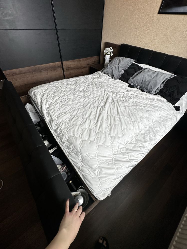 Piękne łóżko 160x200