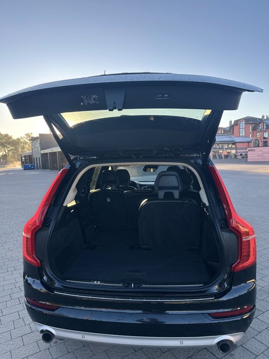 Продам Volvo XC90