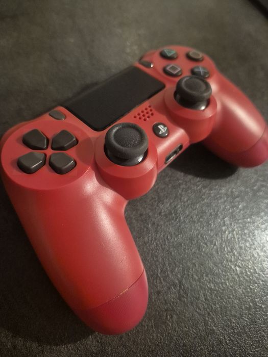 Pad dualshock do PS4 czerwony, oryginalny, model ZCT2E