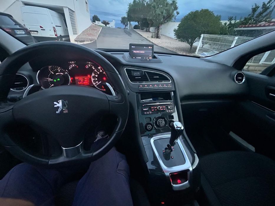 PEUGEOT 5008 1.6 Hdi Full Extras