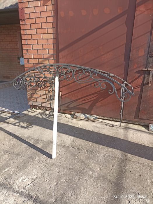 Металевий Дашок на двері