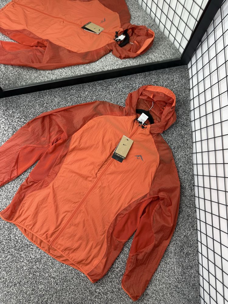 Чоловіча вітровка Nike Trail Aireez jacket