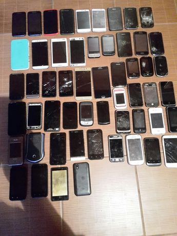 Лот мобильных телефонов #3