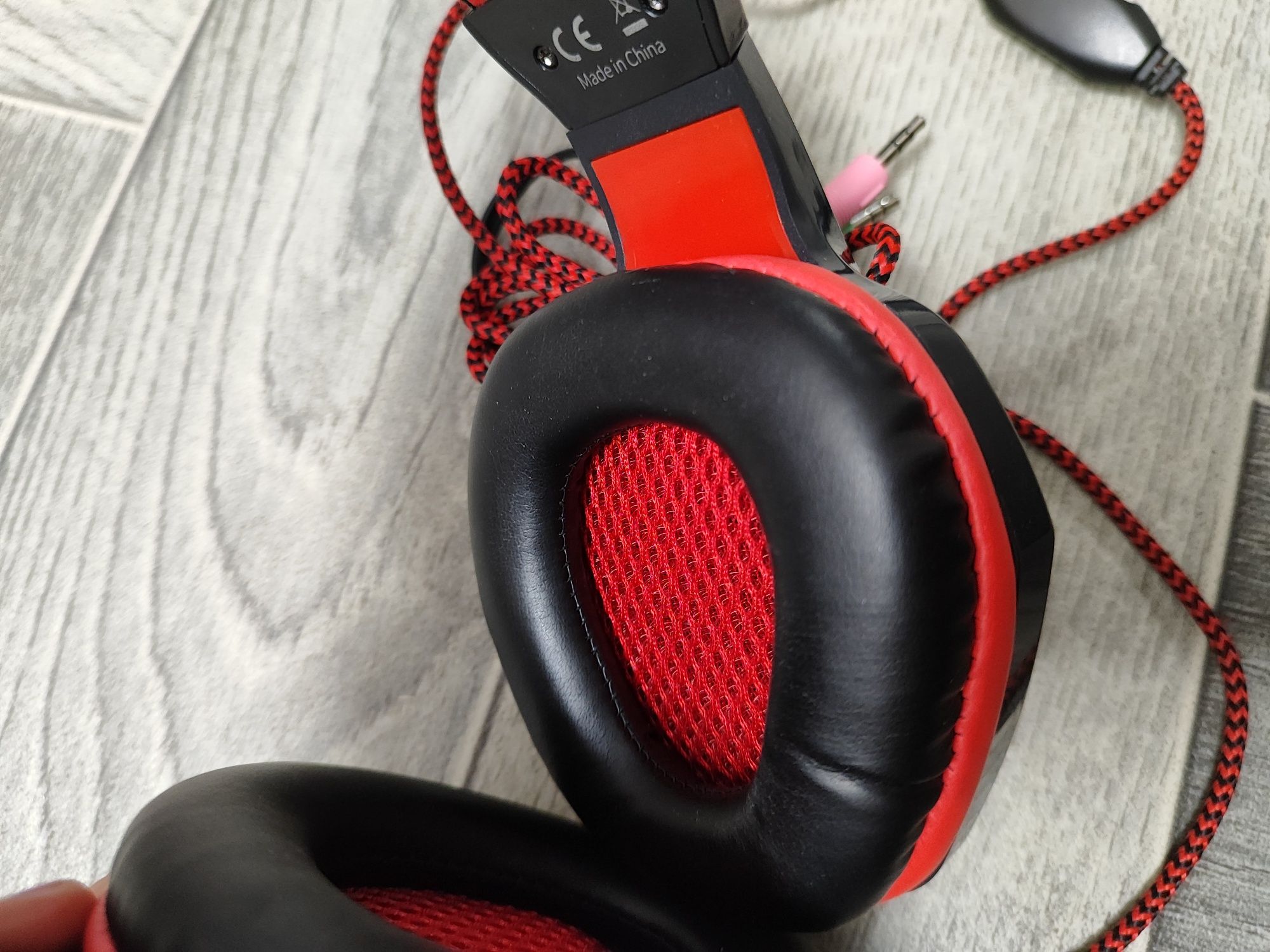 Ігрові навушники з мікрофоном HAVIT HV-H763d Black/Red 3.5мм