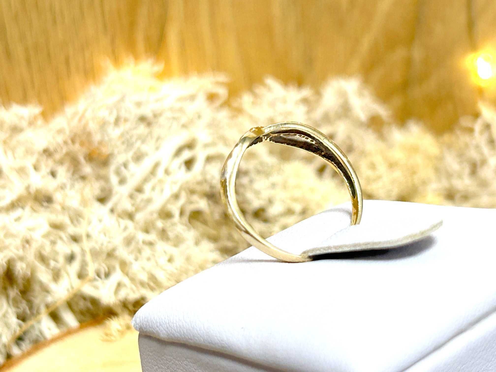 Piękny złoty pierścionek P585 rozmiar 13"