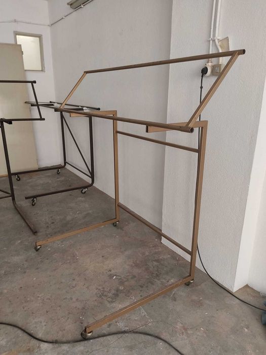 3 Estruturas para tornar em mesa de balcão ou outros