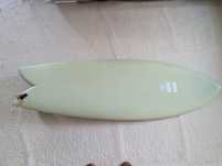 Prancha (NOVA) Surf Fish Twin Fin Índio DAB
