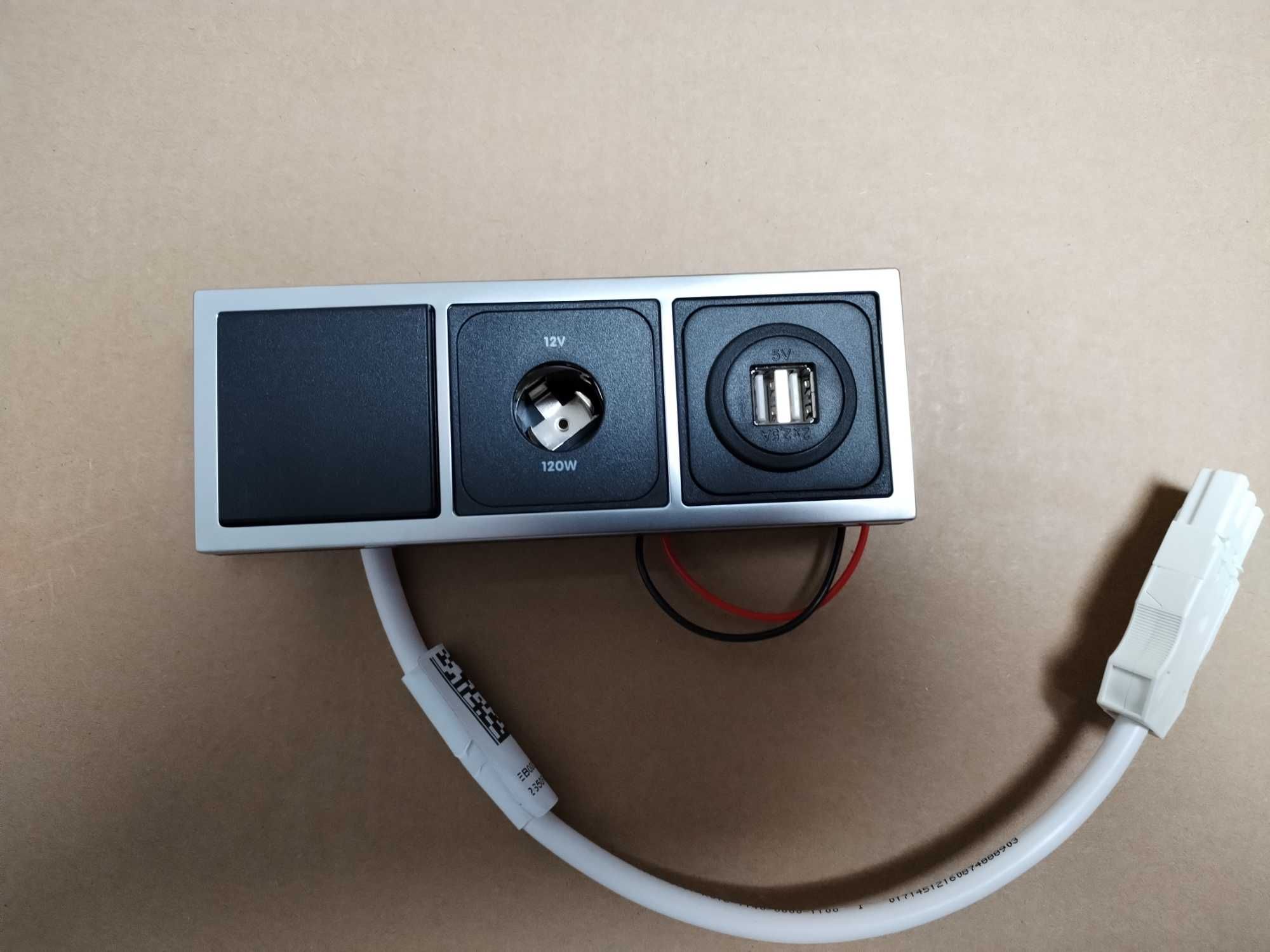 Gniazdko potrójne Kamper Przyczepa kempingowa 230V/12V/USB