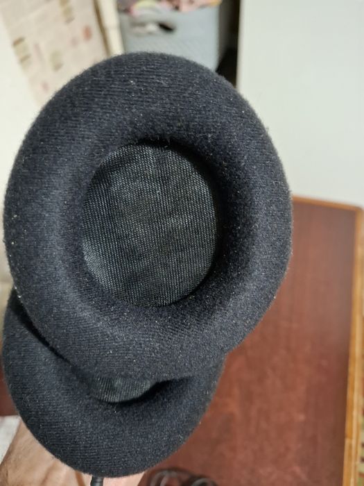 Продам навушники закритого типу