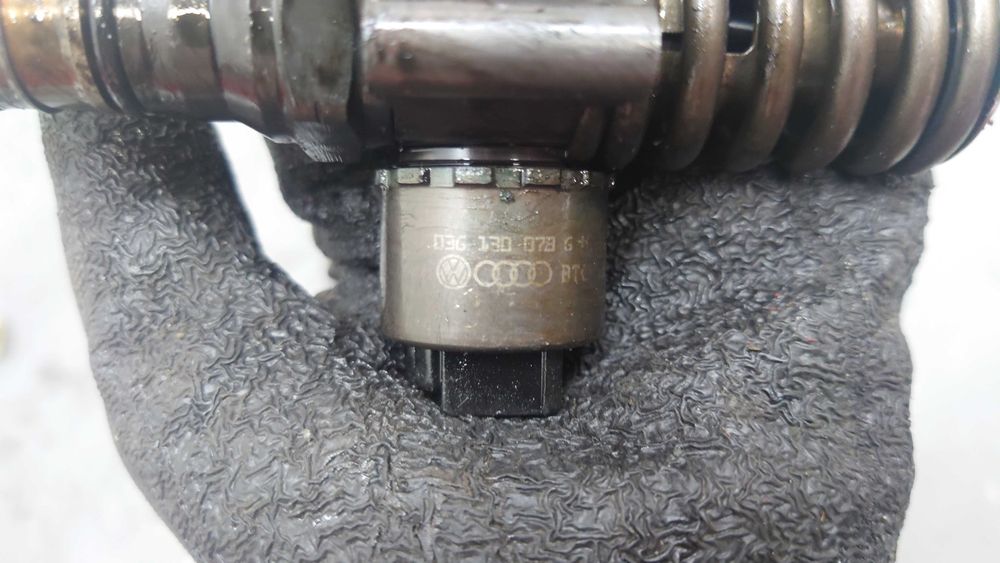 VW Volkswagen Passat B6 Audi A4 B7 2.0D TDi Pompowtryskiwacze