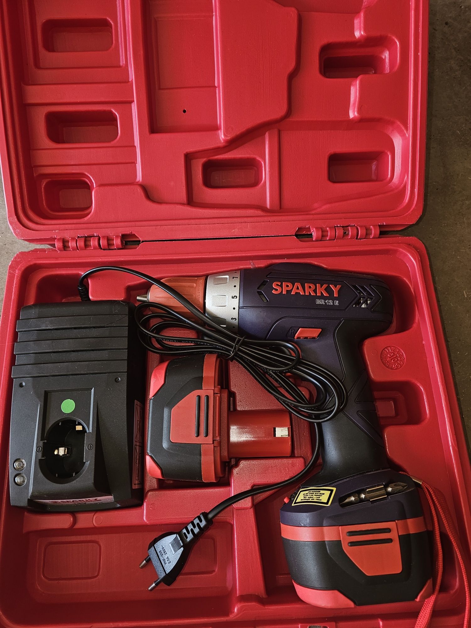 Шуруповёрт аккумуляторный Sparky BR 12E