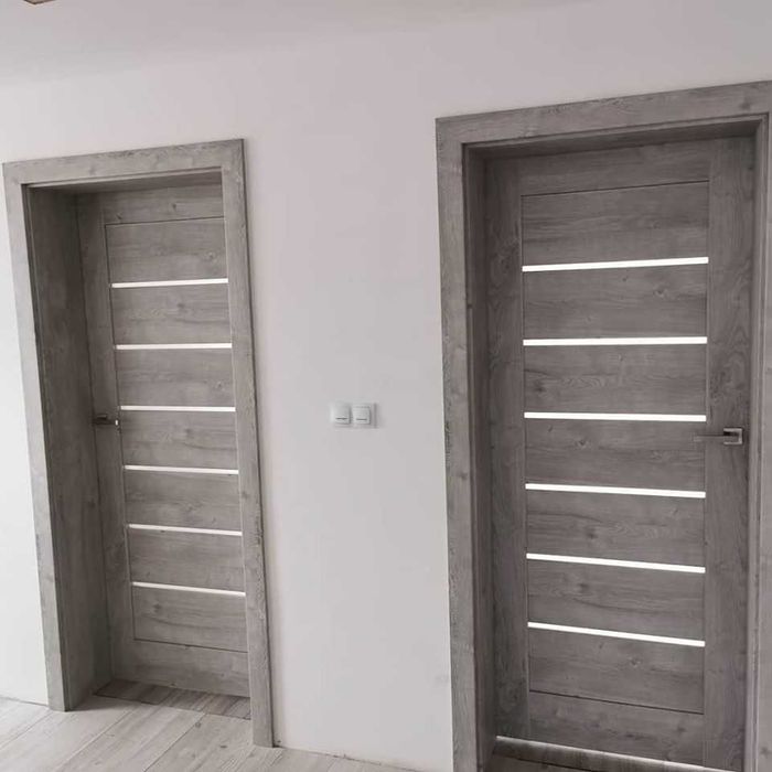 Drzwi z Nakładką Maskującą Starą Metalową Futrynę KAMUFLAŻ OBUDOWA