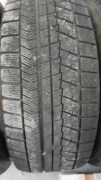 Продам зимнии шины Bridgestone 235/55R17 Б/У