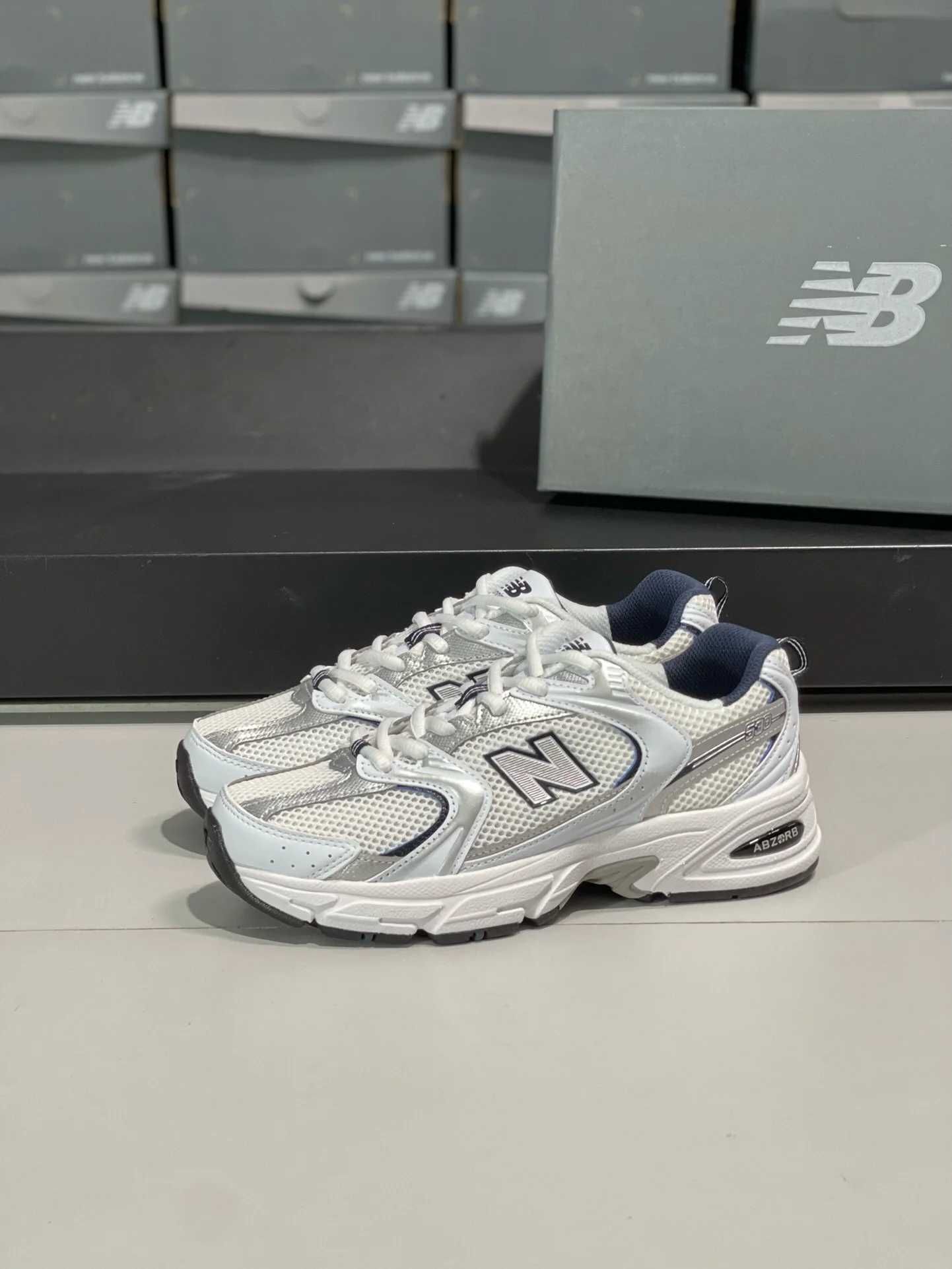 New Balance 530 White Silver Navy EU 38