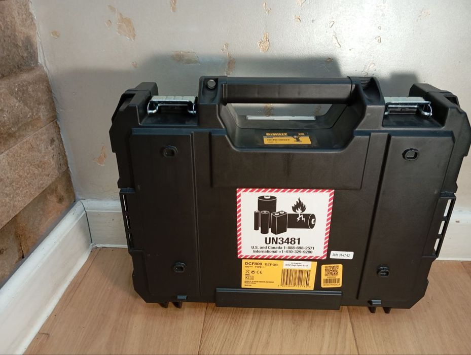 Продам Dewalt набір іпакт новий!!!