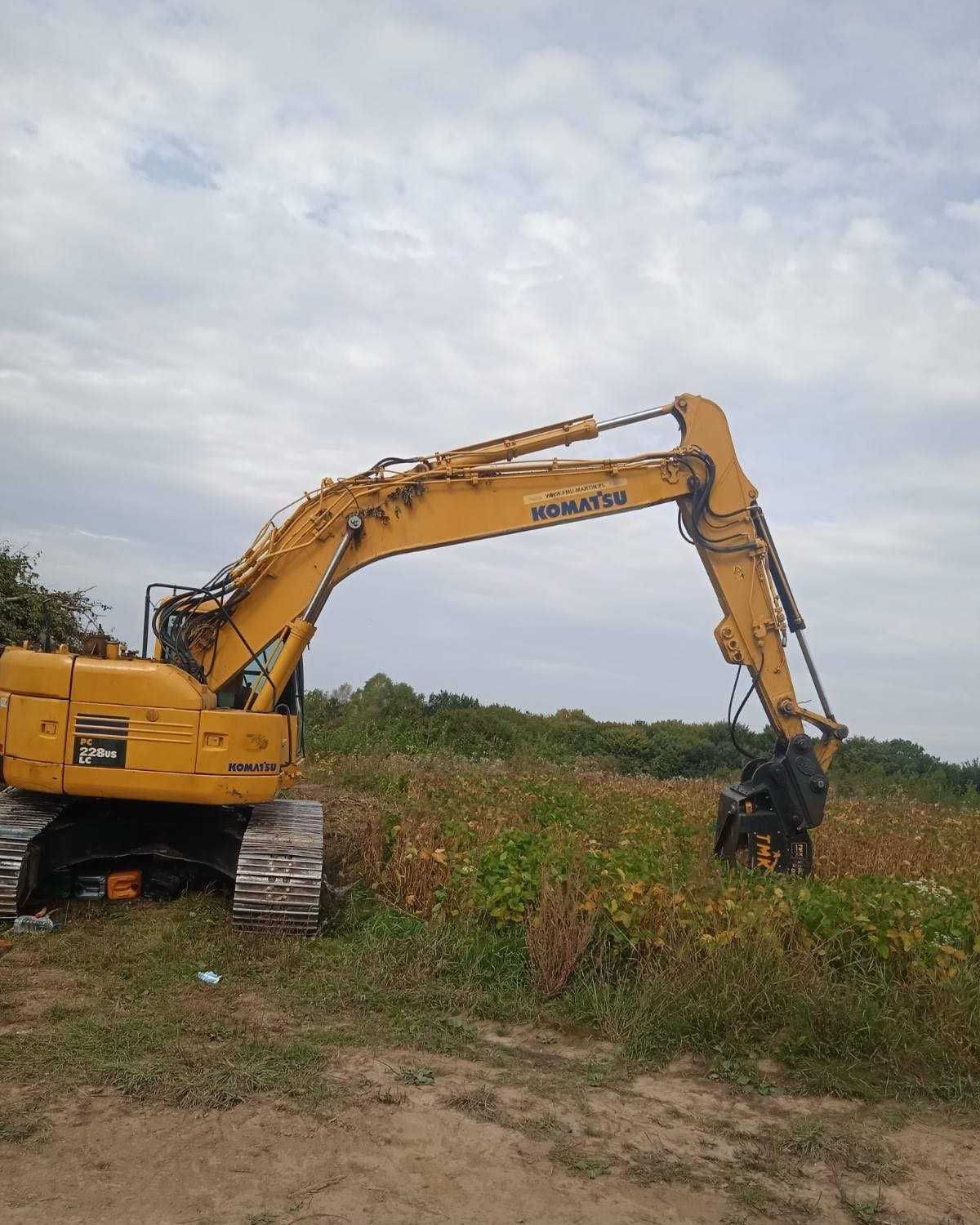 Екскаватор Komatsu PC228 ULSC-3