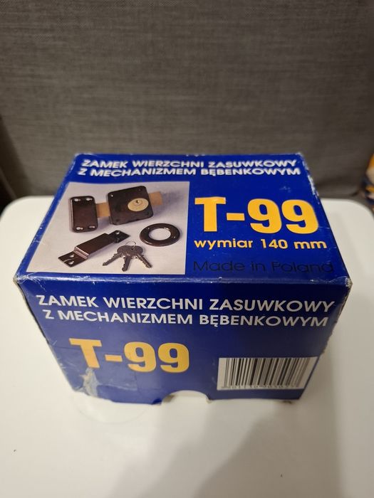 Zamek wierzchni zasuwkowy z mechanizmem bębenkowym