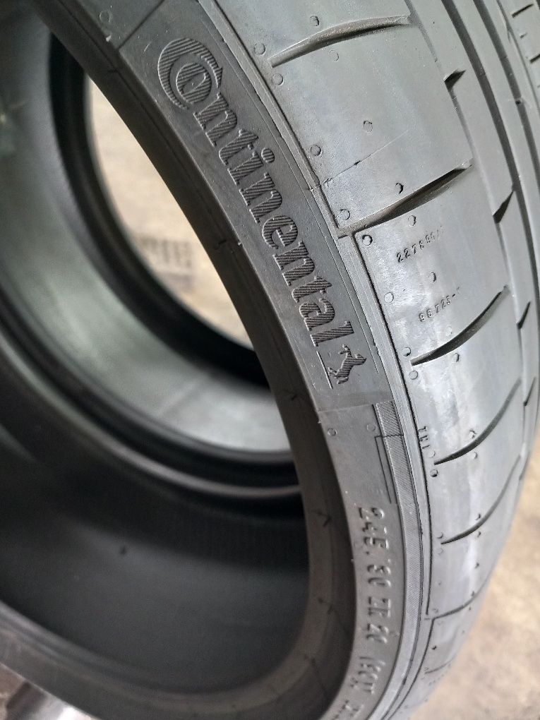 Pneus 245/30ZR20 Continental SportContact6 Dot2020