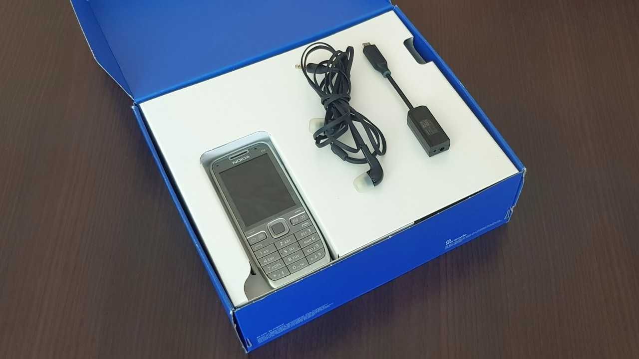 NOKIA E52 Telefon GSM 3G Symbian WLAN GPS Retro