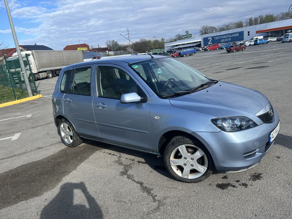 Продам Mazda 2 2006