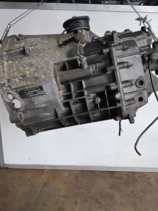 Caixa velocidades Mercedes sprinter 408D