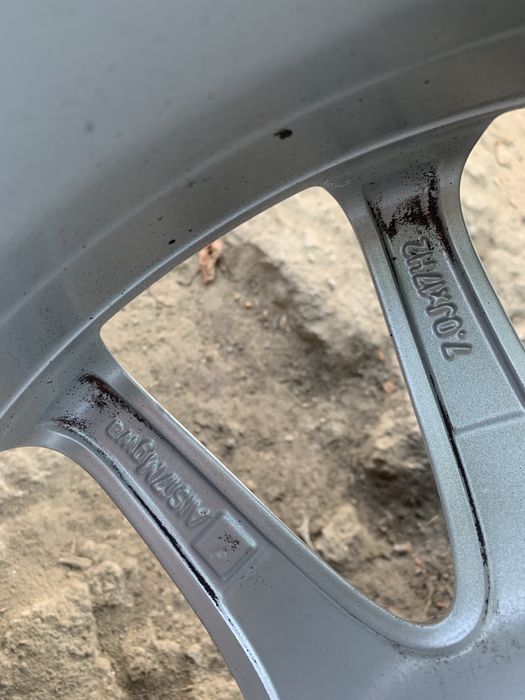 225/45/17 комплект goodyear зима