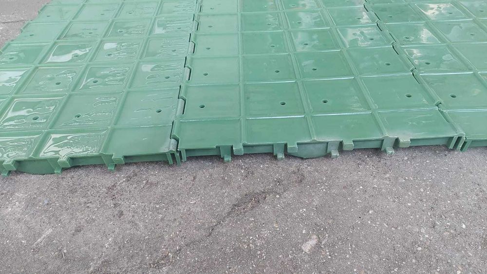 Ruszta plastikowe pełne pod porodówkę prosięta