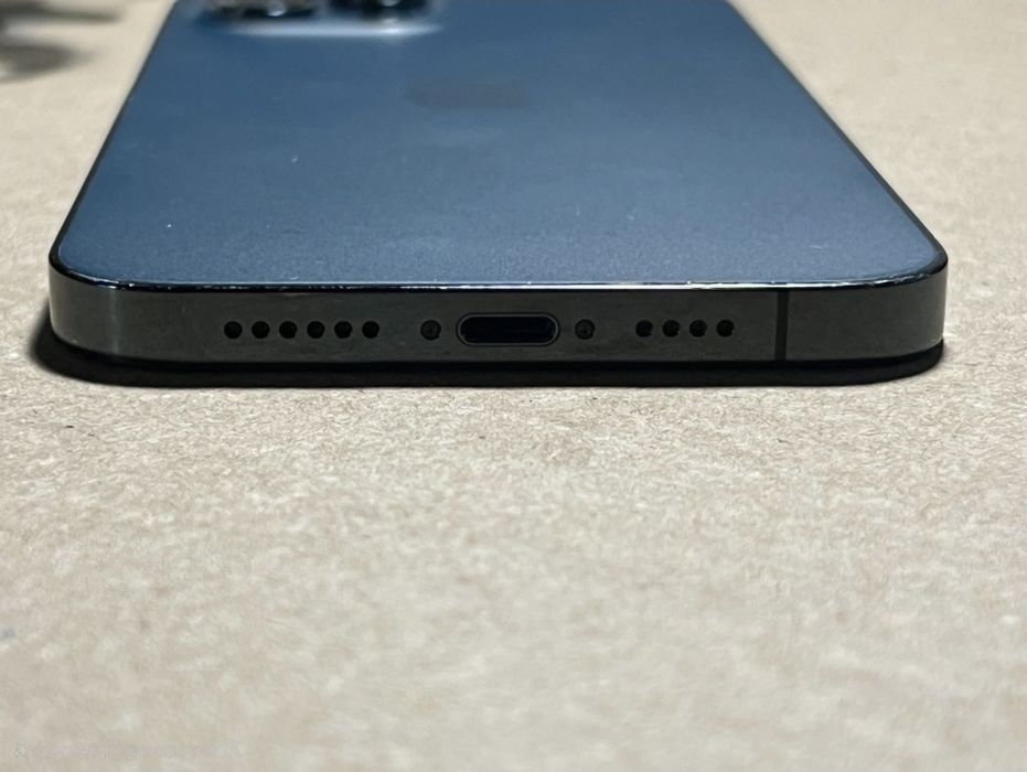 iPhone 12 Pro (128Gb)