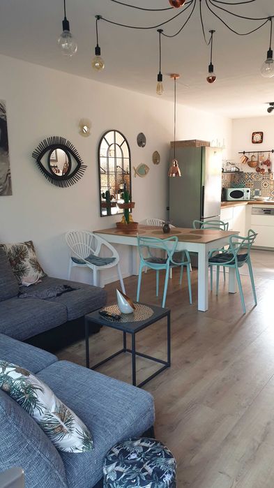 Piekny dom nad jeziorem z kominkiem 145m2, 4 sypialnie, ogród iglasty