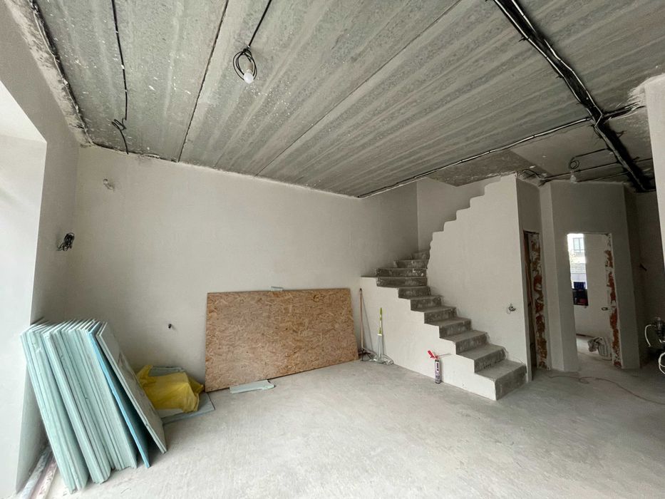 Таунхаус з частковим ремонтом в Ірпені на 1.5 сот. 130м2, Газ