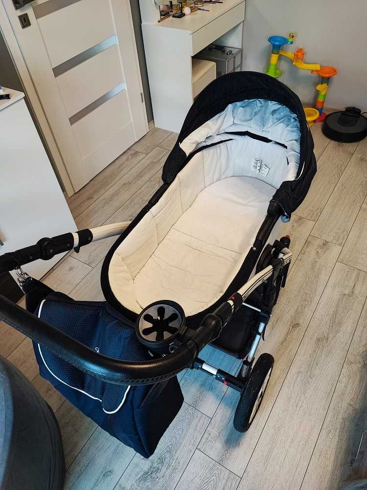 Sprzedam wózek dziecięcy 3w1 4w1 / baza isofix