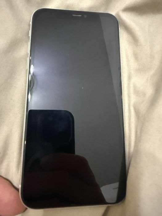 iPhone 11 - 126гбт